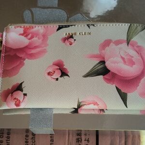 Anne Klein NWOT Wristlet And Bag Charm